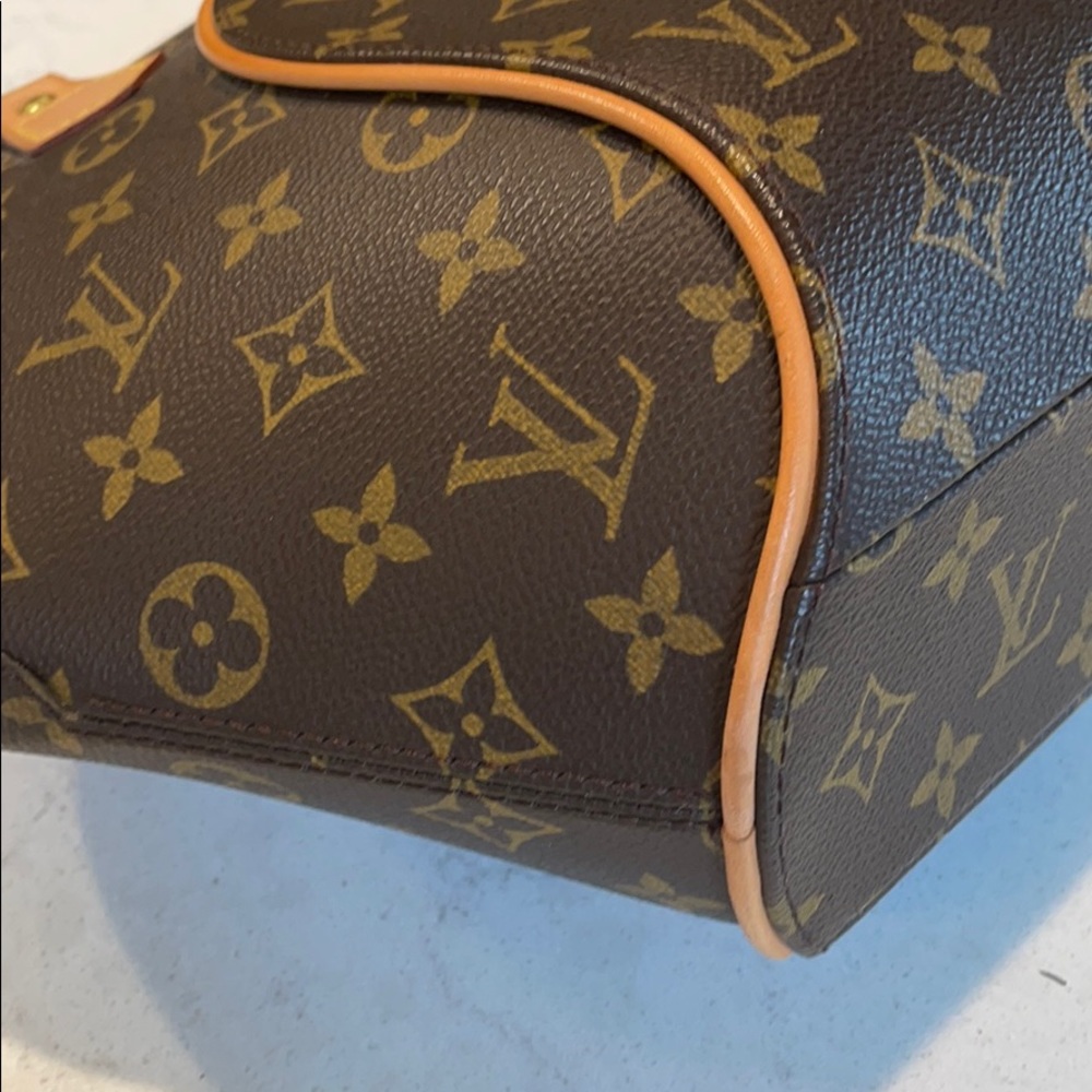 Authentic Louis Vuitton Ellipse PM Handbag* SOLD - Picture 3 of 16